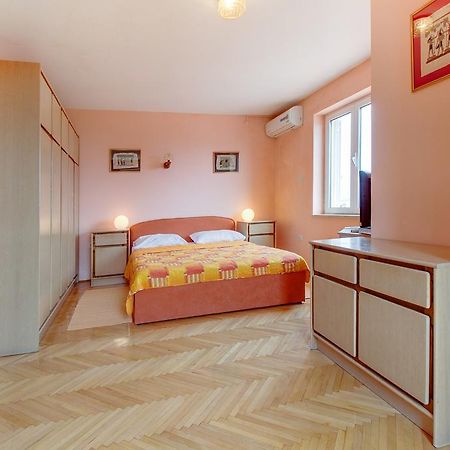 Apartment Mario Мали-Лошинь Номер фото
