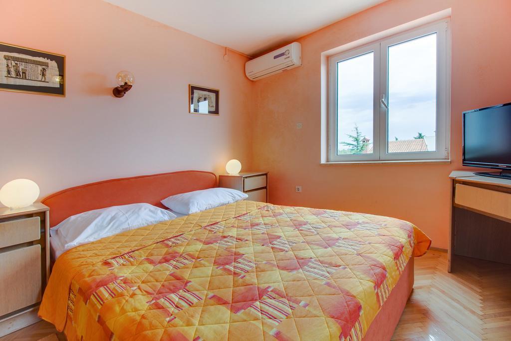 Apartment Mario Мали-Лошинь Номер фото